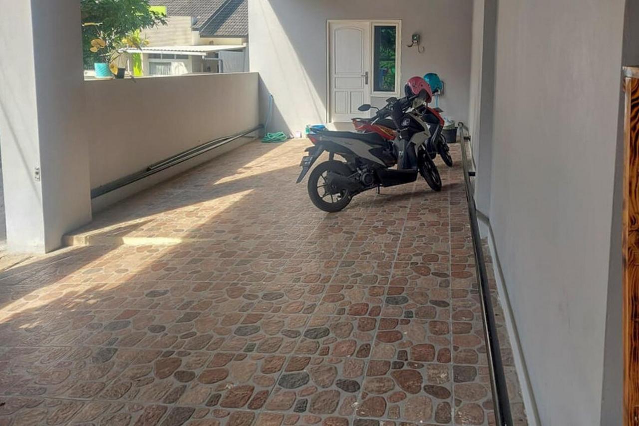 فندق Koolkost @ Jalan Tirto Agung Srondolwetan المظهر الخارجي الصورة