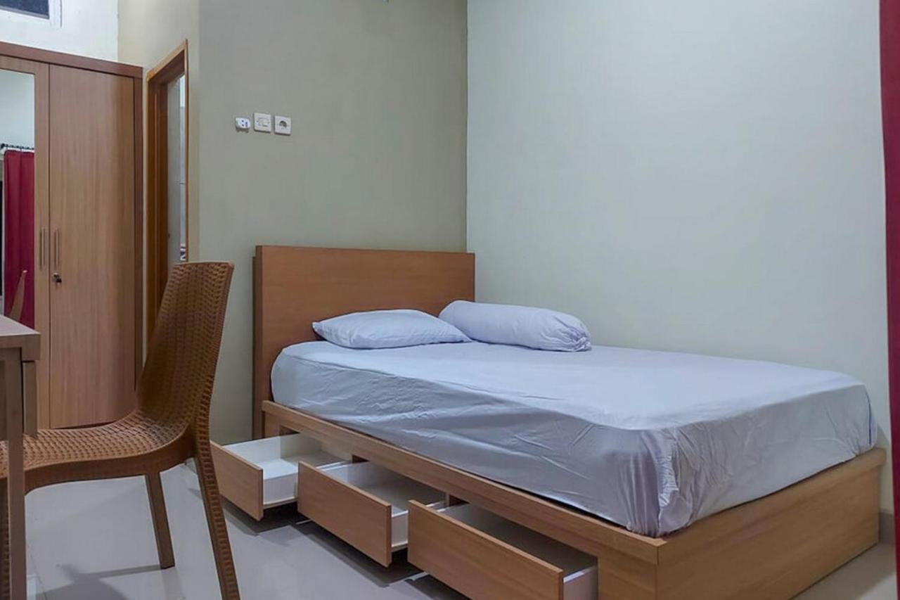 فندق Koolkost @ Jalan Tirto Agung Srondolwetan المظهر الخارجي الصورة
